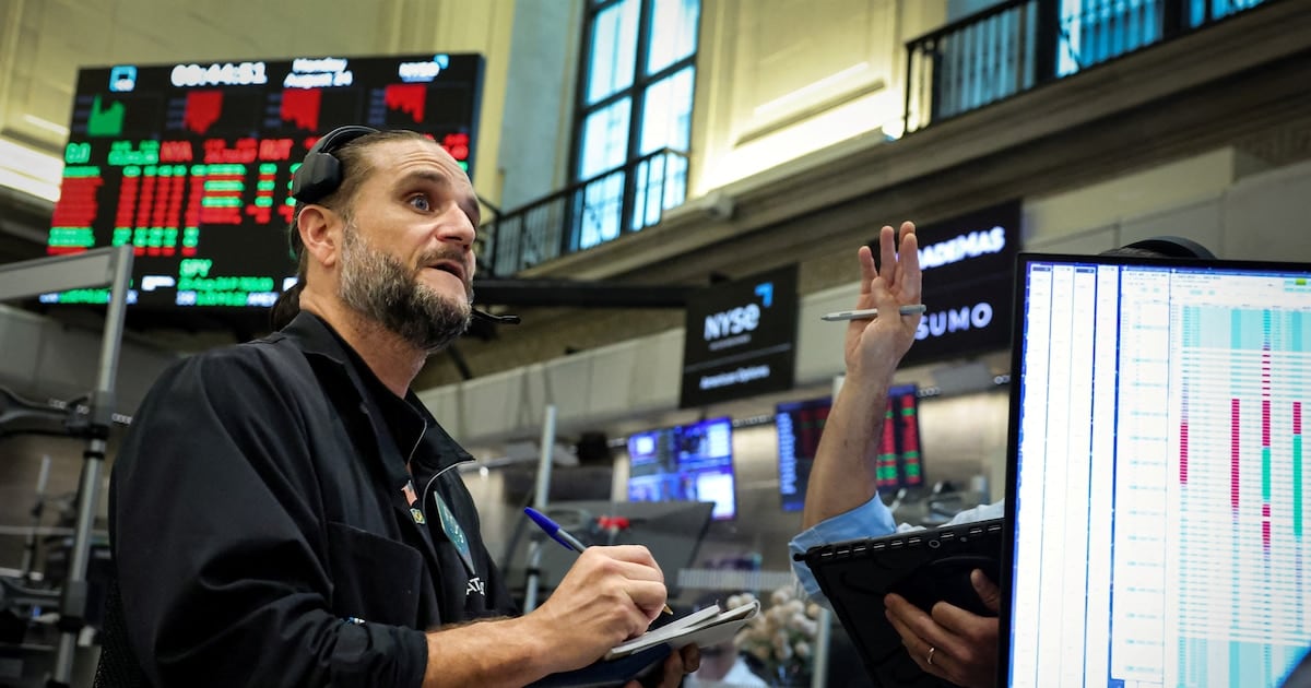 El dólar minorista volvió a tocar un techo nominal en el Banco Nación y cerró en $1.535 para la venta