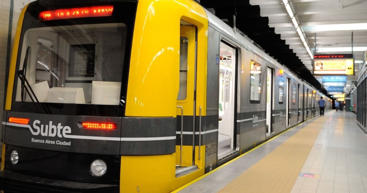 Buenos Aires: la nueva ley que habilita a los jubilados a viajar en subte con sólo apoyar el DNI en el molinete