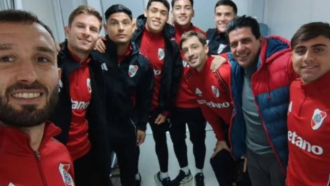 Bustos y Viña, los dos expedientes abiertos que River no pudo cerrar en el mercado de pases
