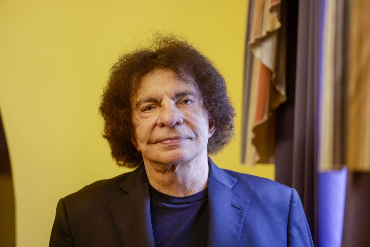 La UBA distinguió a Alejandro Dolina con el Doctorado Honoris Causa en un acto colmado en Sociales