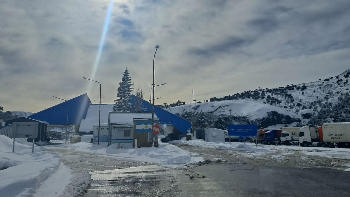 Cruzar la cordillera por Neuquén ahora es otra cosa: cambian los horarios en los cuatro pasos a Chile