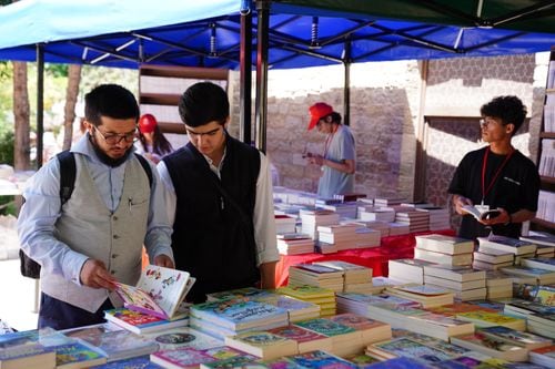 La Feria del Libro de Neuquén entra en su recta final con propuestas para todos los bolsillos