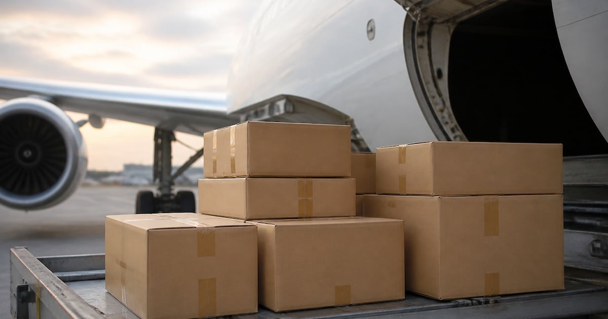 Compras por courier: agosto marcó la segunda caída mensual del año, pero el acumulado sigue en alza