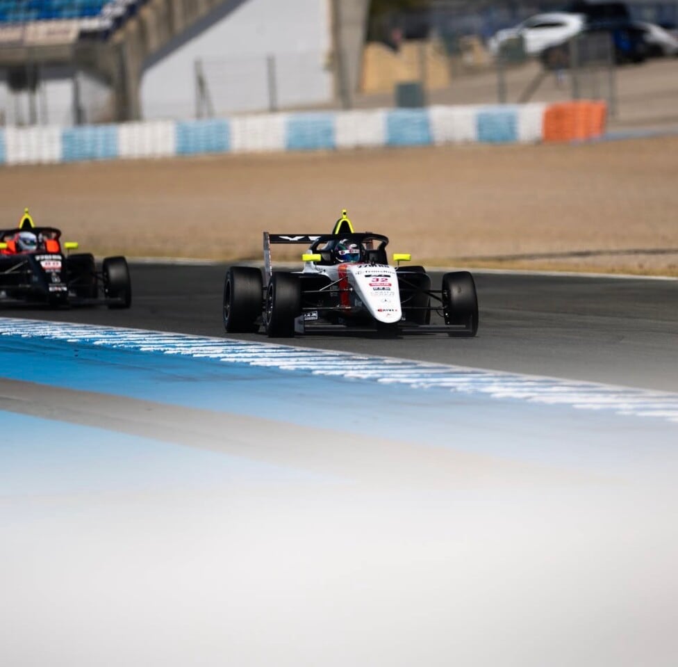 Bulbarella cerró la primera carrera de la F4 Española en Jerez con una remontada de seis puestos bajo intenso calor