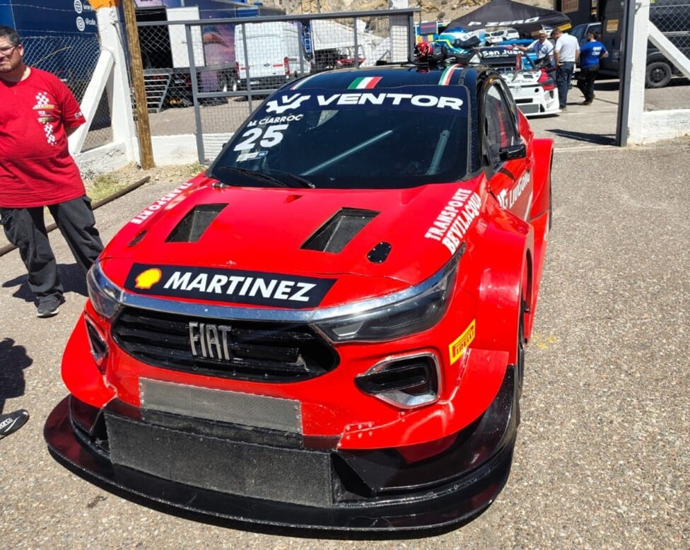 Ciarrocchi tomó la punta en El Zonda y el equipo ATR selló un uno-dos en el arranque del TC2000