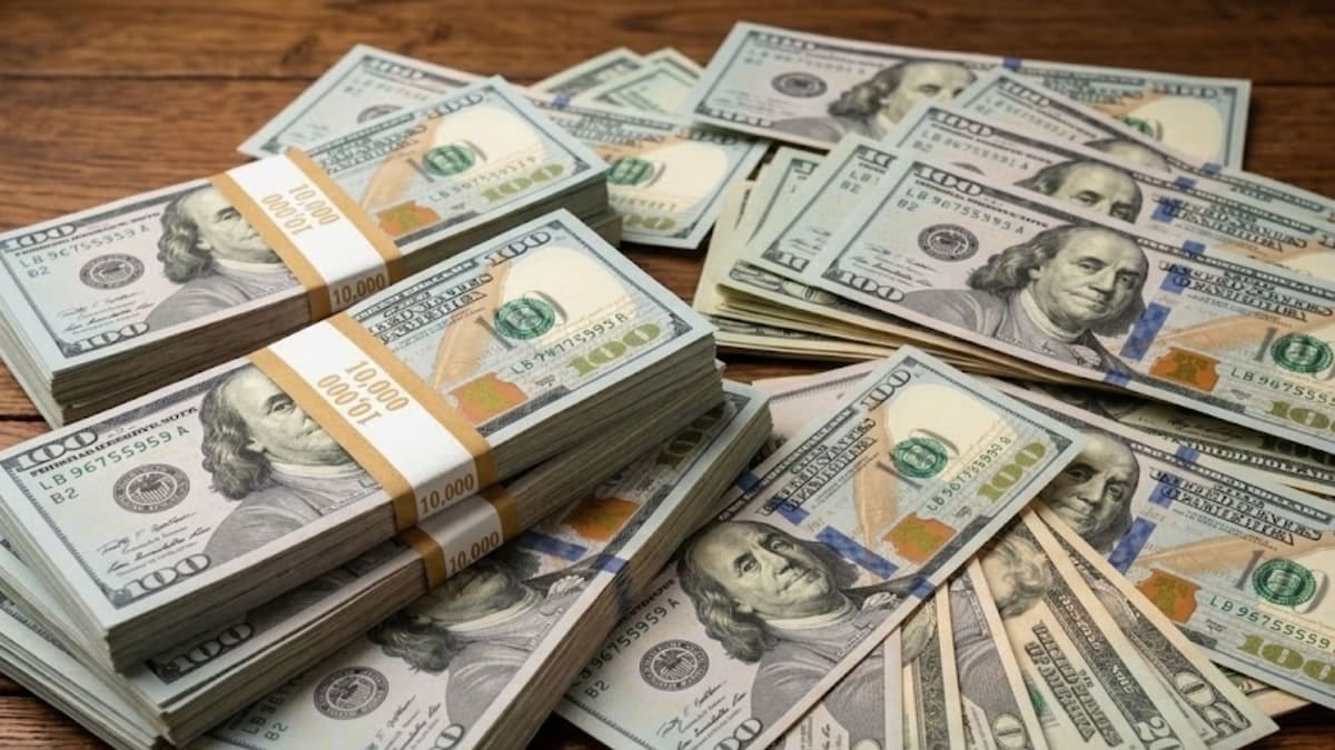 Dólar: el oficial se sostuvo en $1545 y la brecha con el blue quedó en $15 este lunes