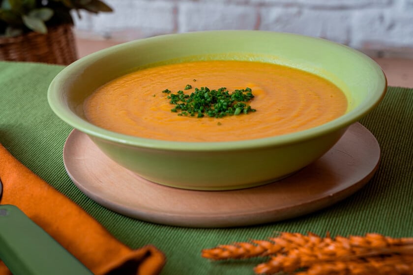 Puré de calabaza con cebolla y puerro: la receta casera que se banca como entrada o vianda