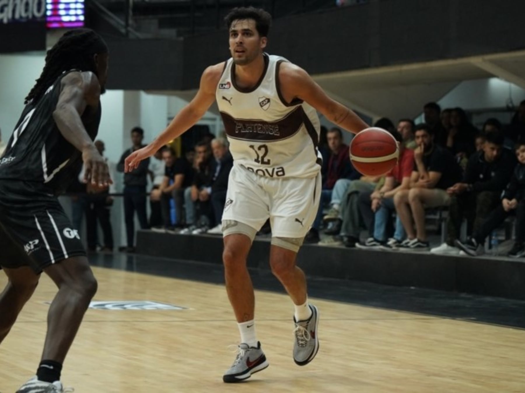 Platense sacó adelante un debut bravo en Santiago del Estero y se quedó con el triunfo ante Olímpico