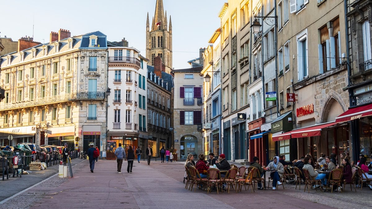 Limoges, la ciudad francesa donde el fuego de los hornos todavía arde