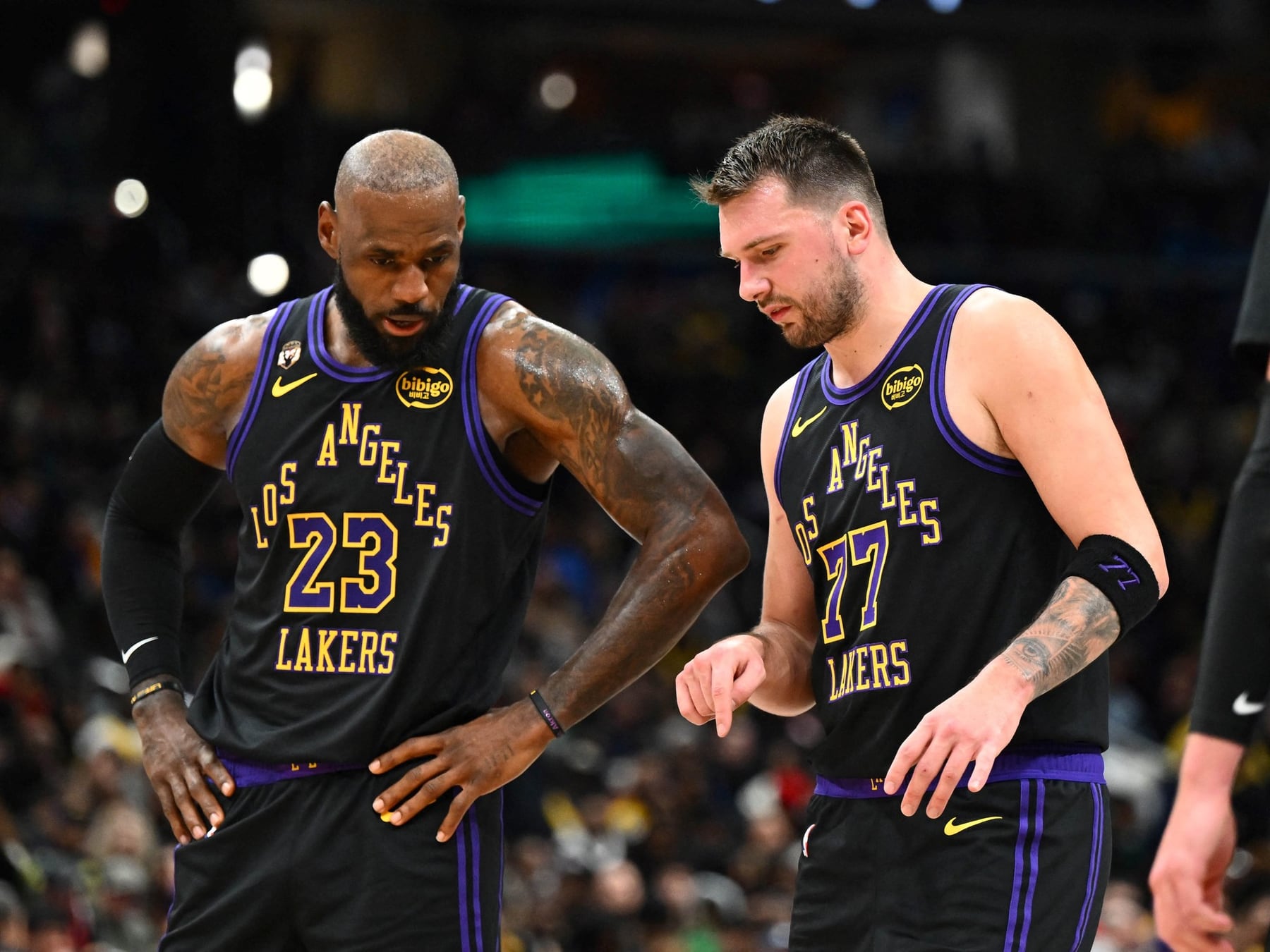 Los Lakers iniciaron la pretemporada con una goleada ante Utah y Doncic pidió prudencia