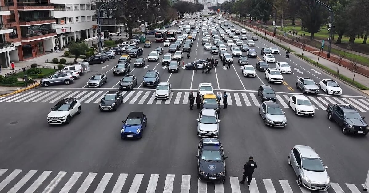 Dos choques múltiples en la Ciudad de Buenos Aires dejaron dos personas asistidas y seis vehículos involucrados