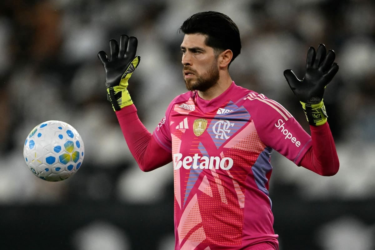 Rossi, el arquero que no la pasa bien: Flamengo dejó escapar dos goles de ventaja ante Santos y el debate quedó servido