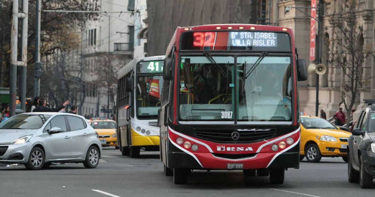 Tarifas urbanas de colectivo: la distancia entre la ciudad más cara y la más barata supera los 2.400 pesos por viaje