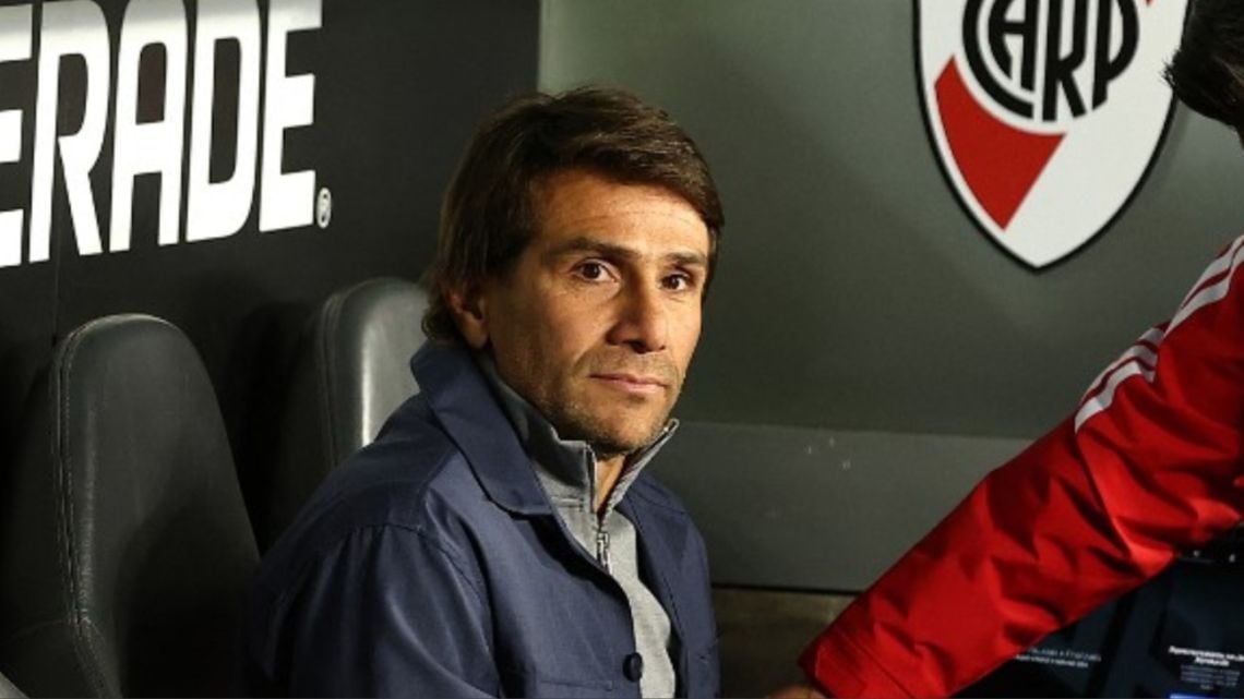 River entra a Junín con la calculadora en la mano y la ilusión en el banco de suplentes