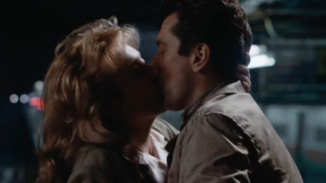 Una librería, un tren y dos casados: la película que juntó a De Niro y Streep en un romance atípico