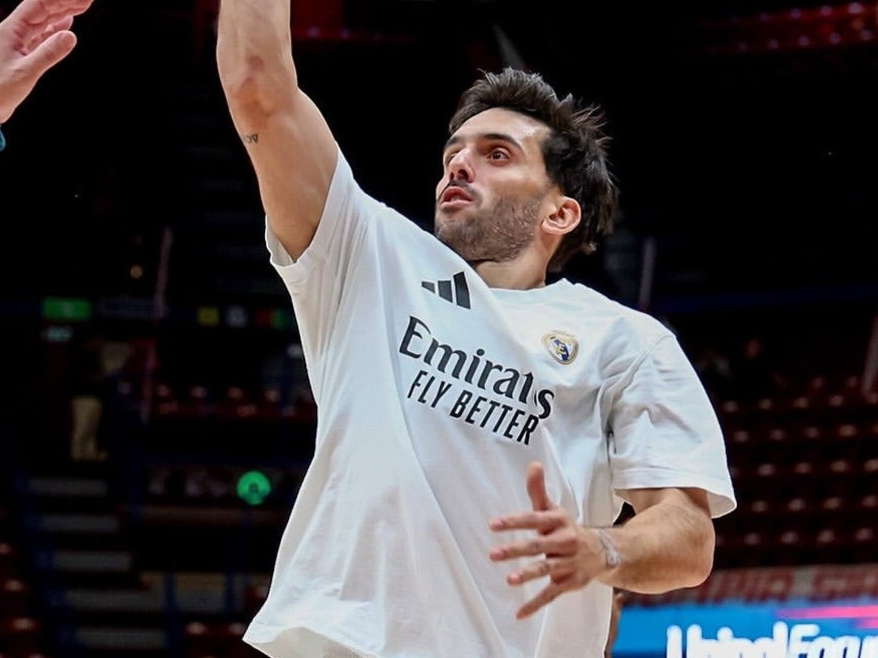 Campazzo y Bolmaro se cruzaron en la Euroliga y dejaron al básquet argentino con la frente alta