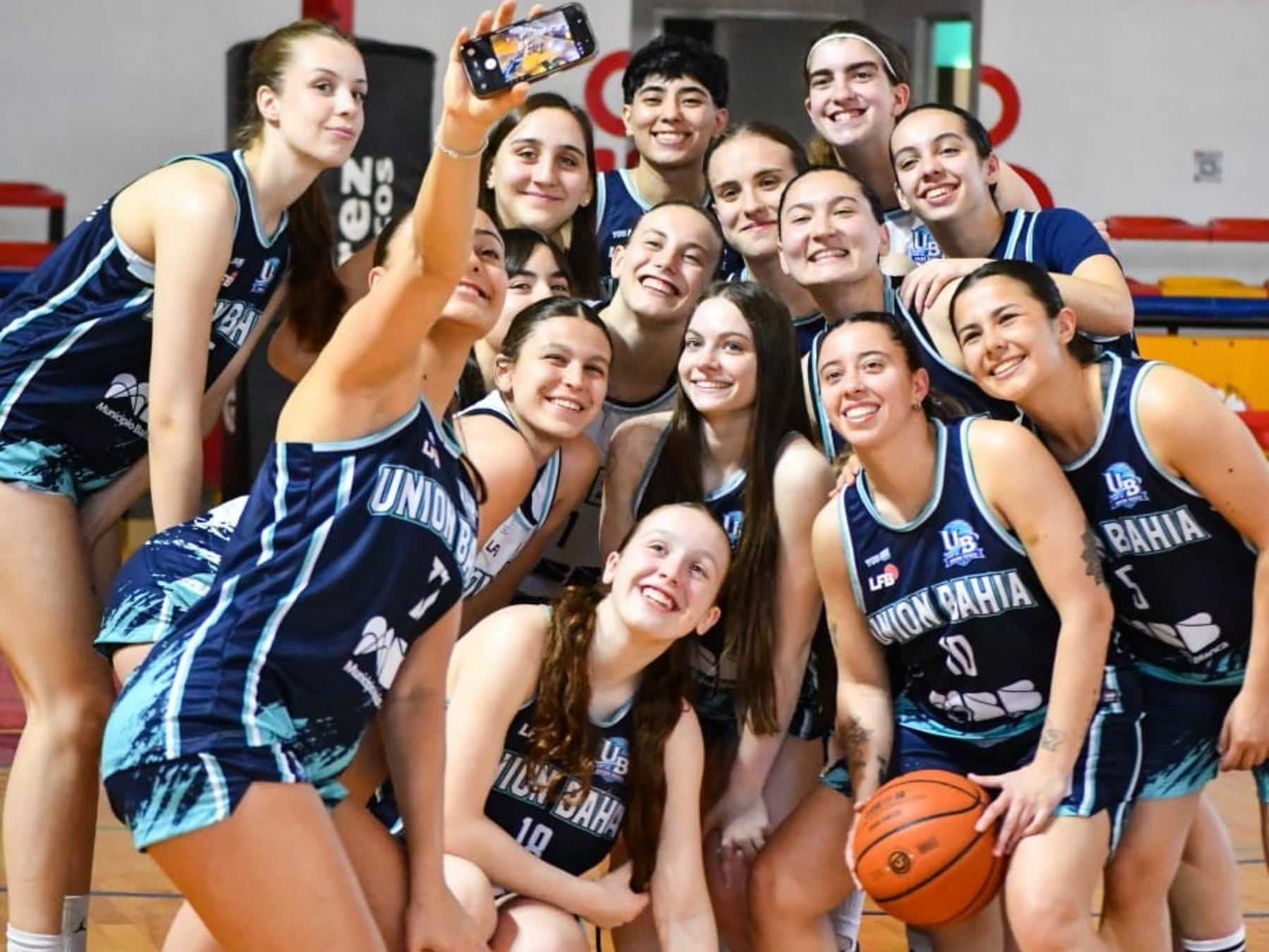 Vuelve el básquet grande a Bahía Blanca y esta vez lo juegan las mujeres