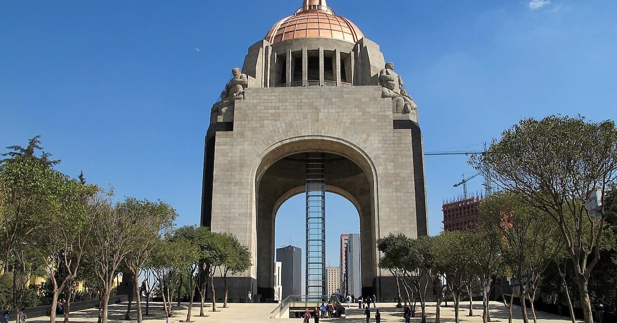 Sesenta y siete metros de acero y Revolución: el arco triunfal más alto del mundo se recorre en el corazón de Ciudad de México