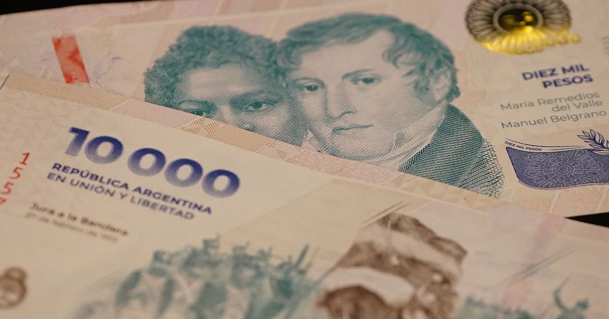 Tras el ajuste de septiembre, el sueldo inicial del bancario quedó en 2,6 millones de pesos brutos
