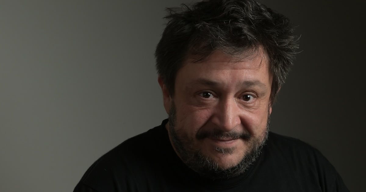 Dieciocho inversores denunciaron penalmente a Hernán Casciari por el destino de casi 24 mil bonos en siete producciones audiovisuales