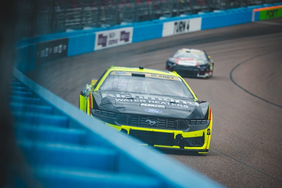 Blaney se adueñó de la pole en Phoenix y puso a Larson contra las cuerdas en el Chase