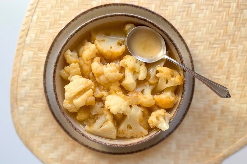 La sopa de coliflor con personalidad: ni crema ni puré, la versión que se come con cuchara grande