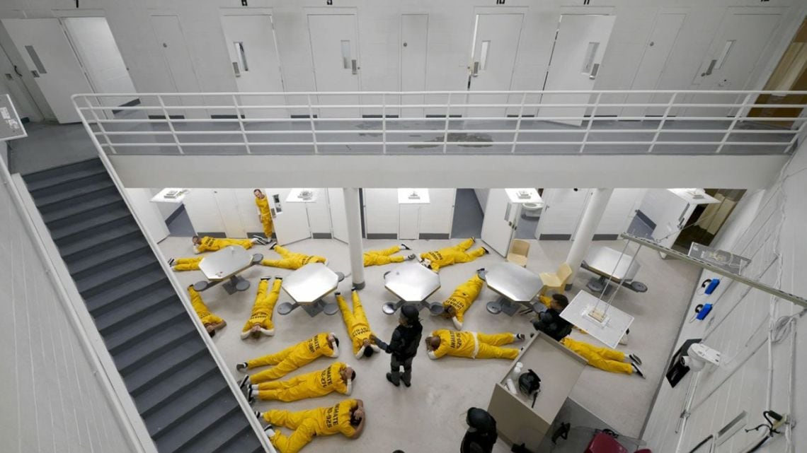 Netflix lleva la Jail Experiment a la televisión con nueva señal de salida