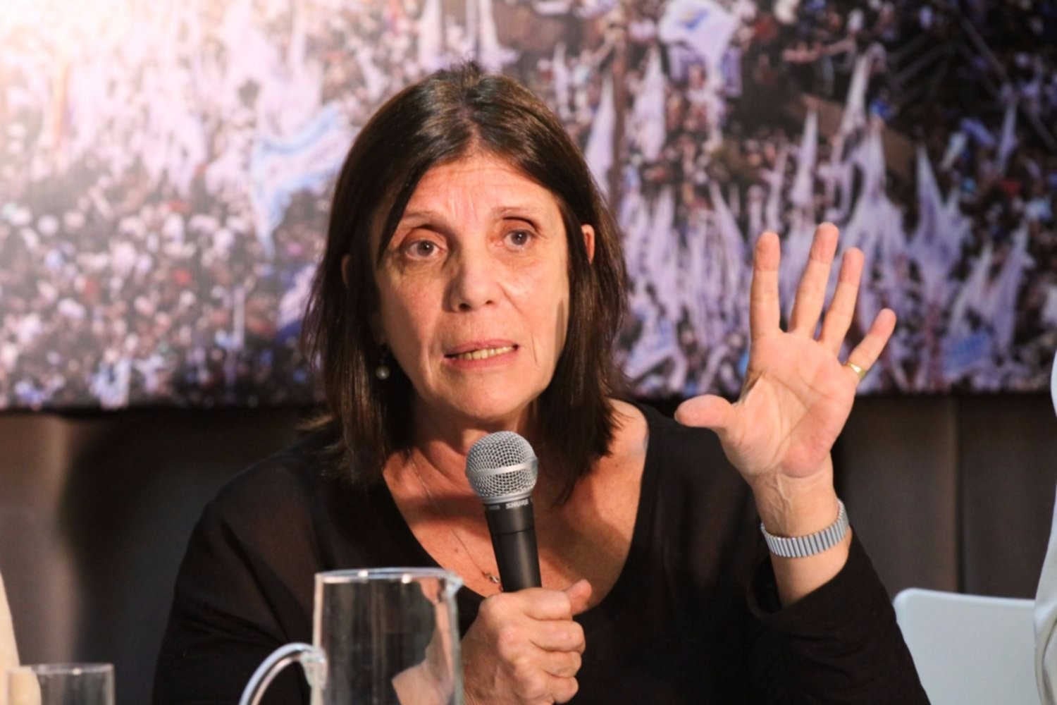 El kirchnerismo apoyó la reelección indefinida: “No se atornillan”