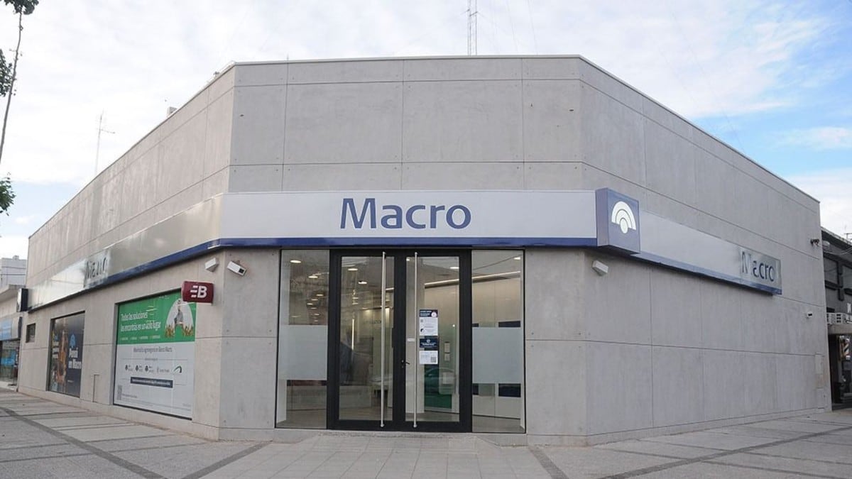 Presas por usar identidades de fallecidos y robar $45 millones