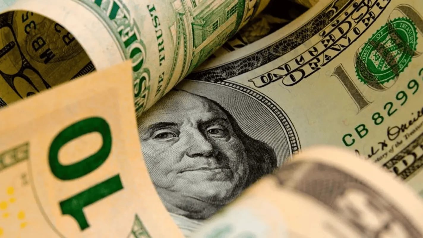 El boom del turismo en el exterior hizo crecer la demanda de dólar MEP