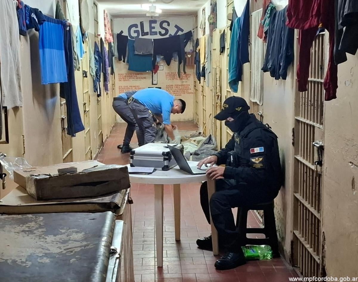 Operativo en Córdoba: desarticulan grupo que introducía drogas en prisión