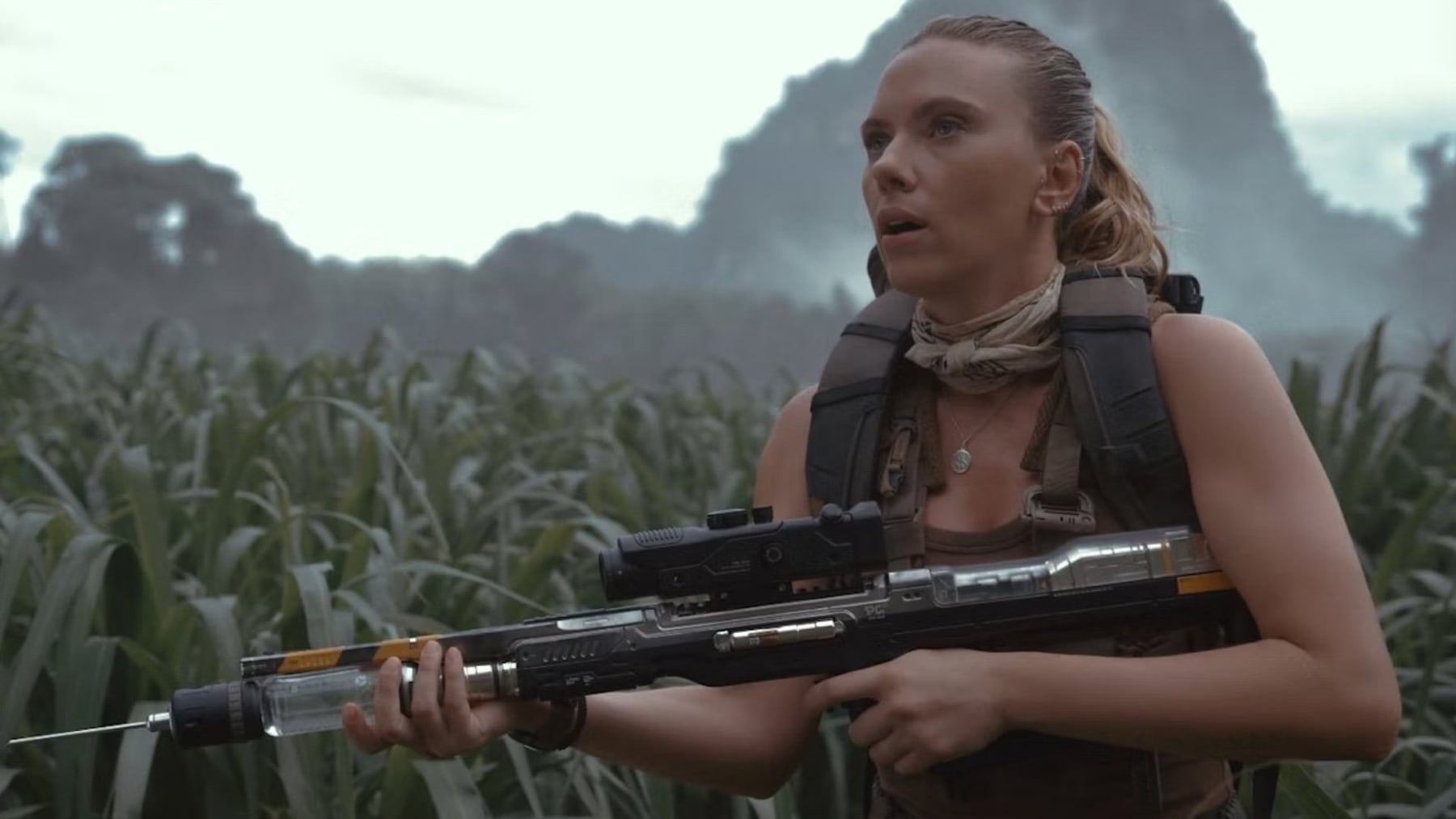 “Jurassic World Rebirth”: Scarlett Johansson y Jonathan Bailey en el tráiler oficial de la nueva película