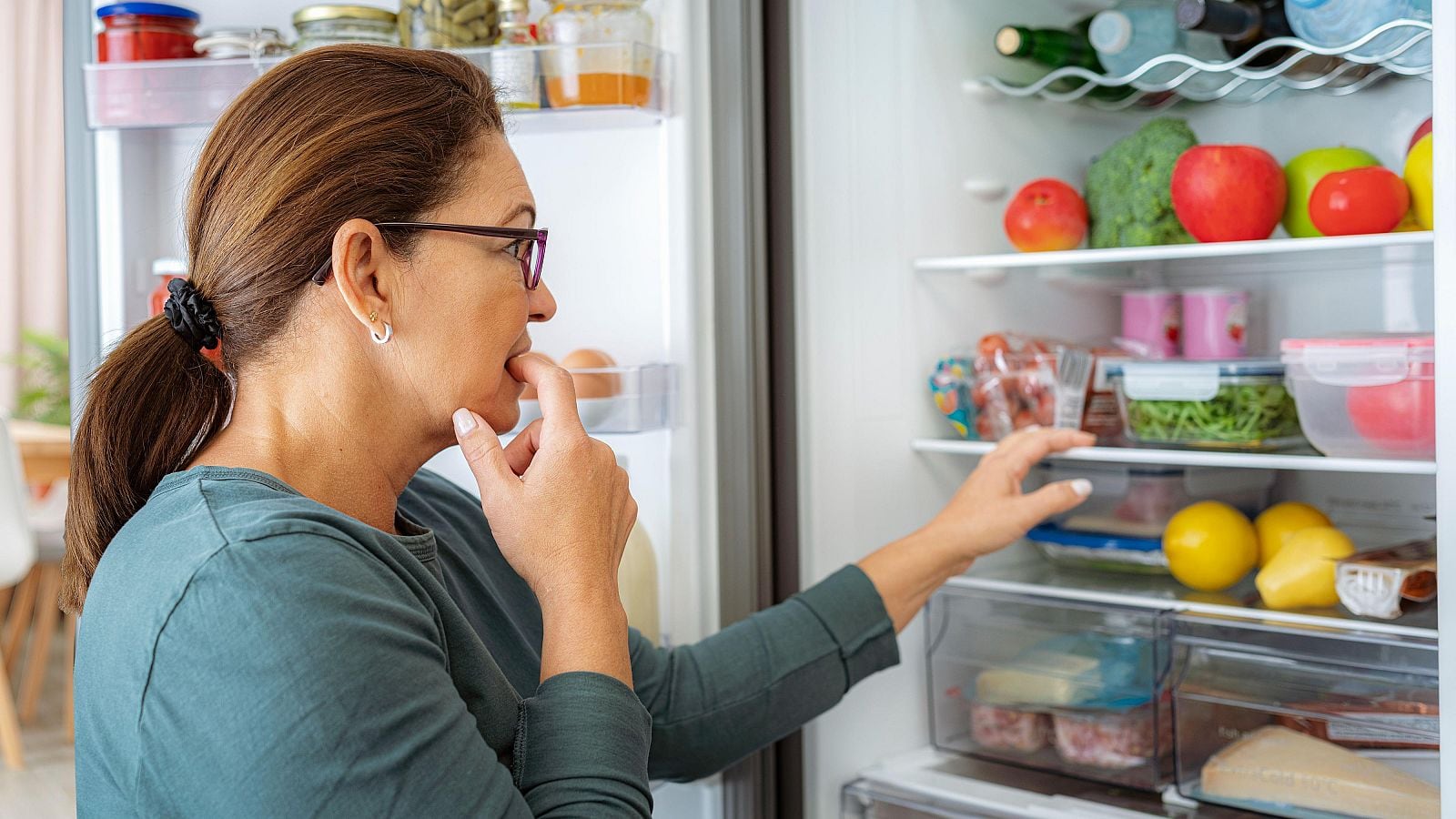 Hallan neuronas que le avisan al cerebro cuándo dejar de comer