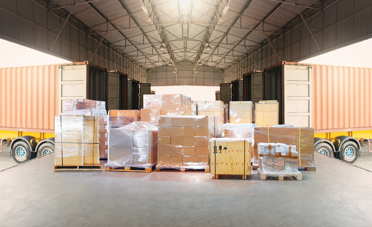 Furor por las compras en el exterior: por la reducción de costos y el dólar bajo, se duplicaron los envíos vía courier