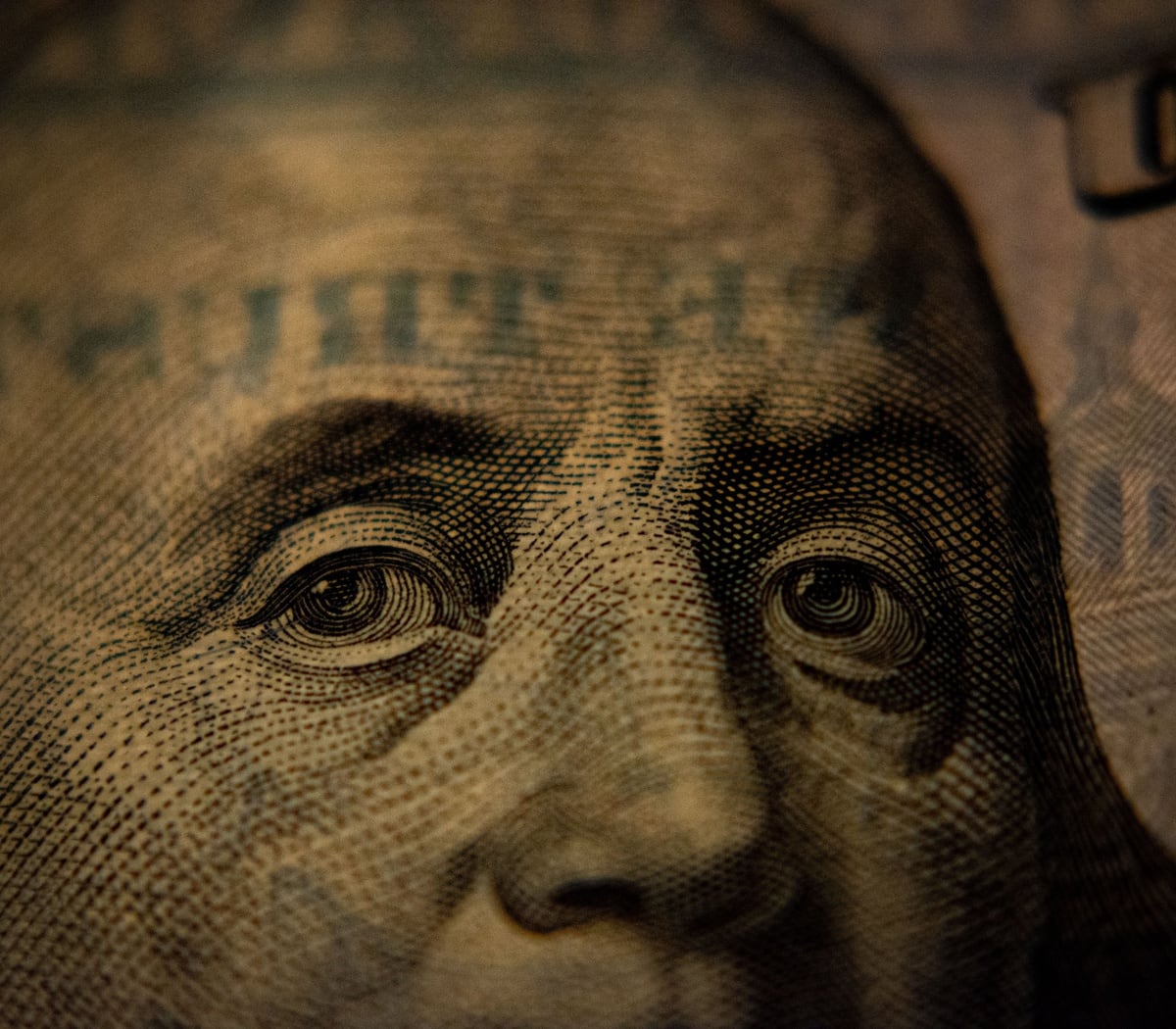 Dólar blue en Neuquén: tras la eliminación del impuesto PAIS, a cuánto opera este lunes 23 de diciembre