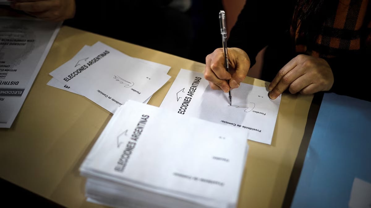 Cambios en la Reglamentación del Voto de Argentinos en el Exterior Pre-Elecciones
