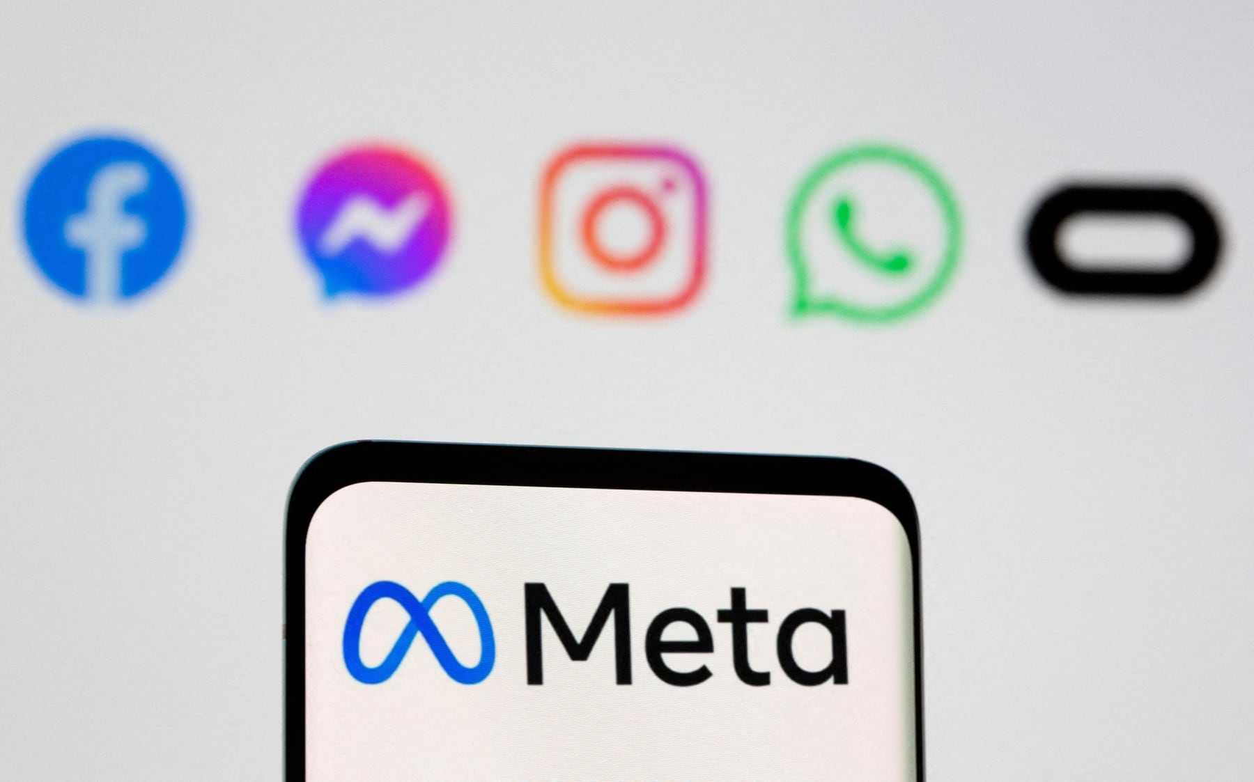 Restricciones Aumentan para Cuentas Adolescentes en Instagram, Facebook y Messenger