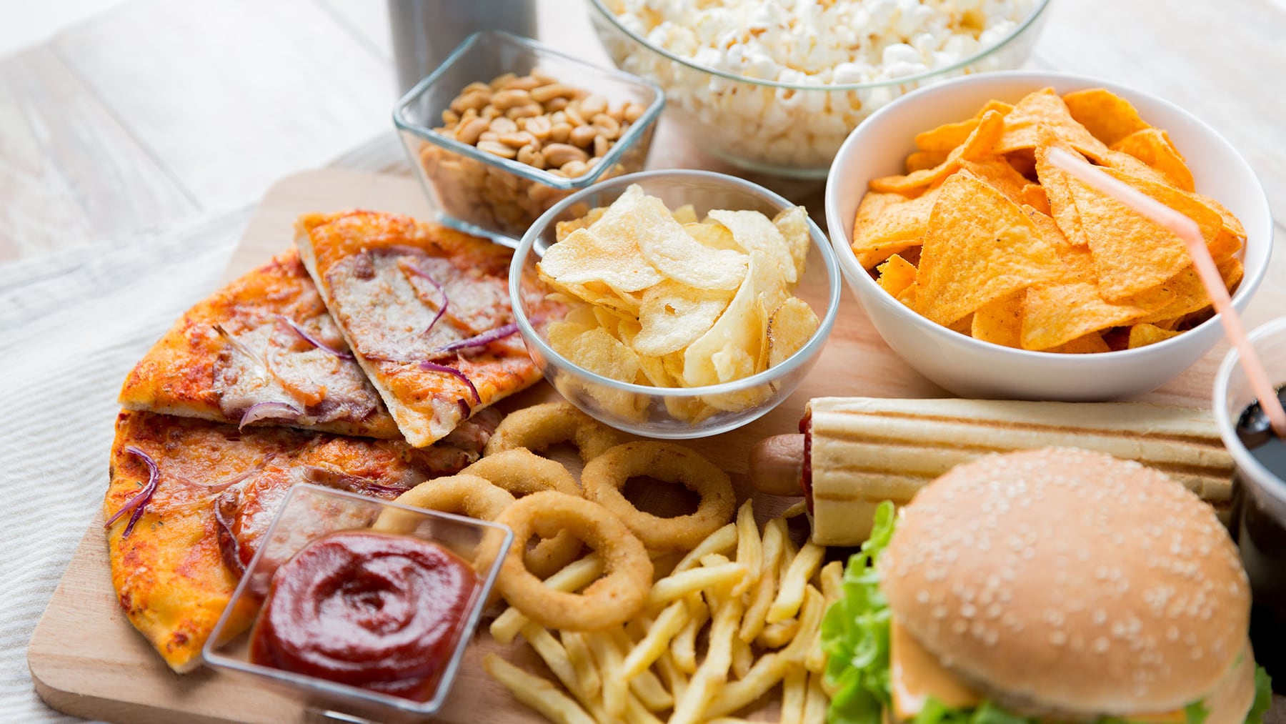 Ultraprocesados: cómo afectan las funciones cerebrales y disparan el hambre