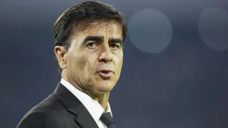 Gustavo Quinteros habló por primera vez de su salida de Vélez