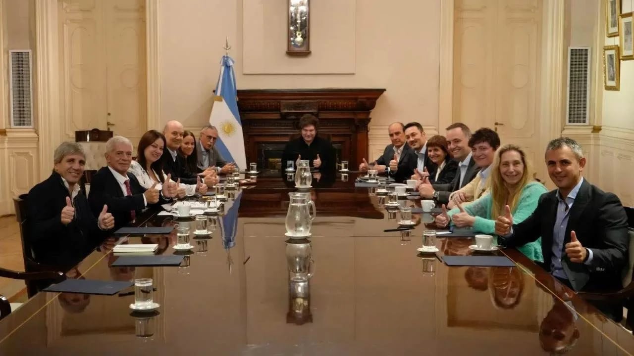 Tras un mes, Milei vuelve a reunir a su Gabinete en Casa Rosada