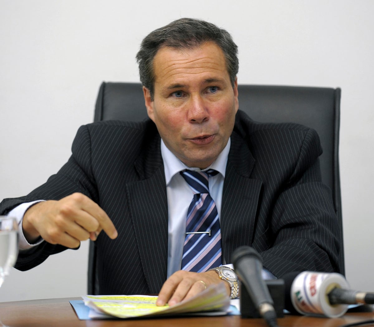 Caso Nisman: las 88 personas que pasaron por la escena del crimen luego de que encontraron el cuerpo del fiscal